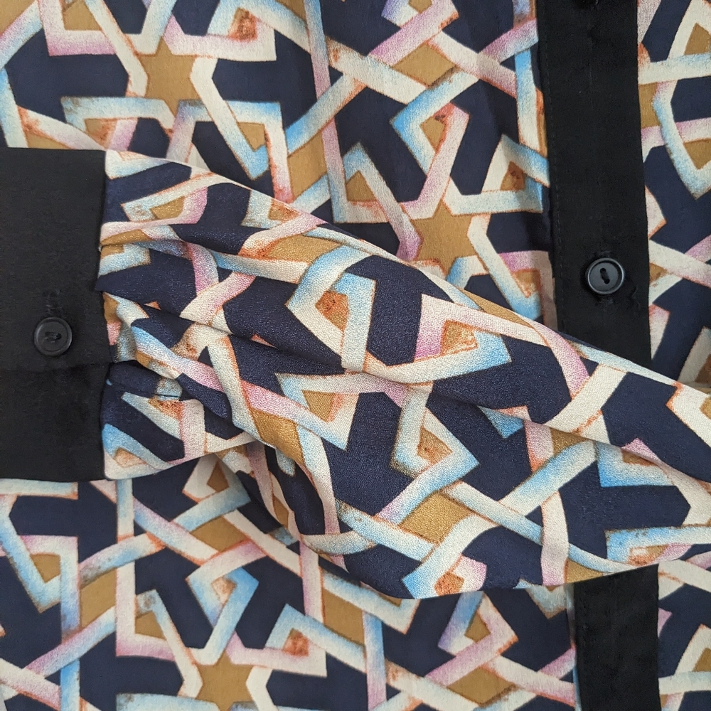 Geometric long sleeve dress - Picture 2 of 5